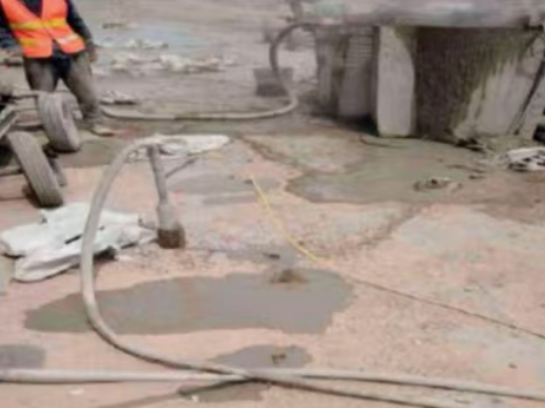 麻涌镇水泥混凝土路面板底注浆技术 路面脱空注浆整治方案